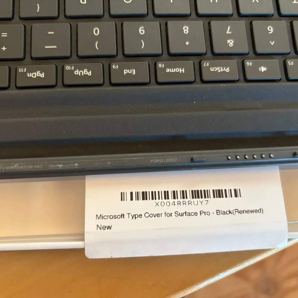 Genuine Microsoft Surface Type Cover keyboard (Model RF2-00001)